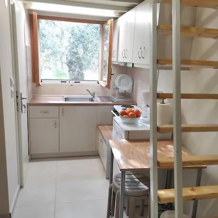 Sweet Little * Leonídio