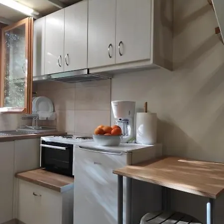 Sweet Little * לאונידיון